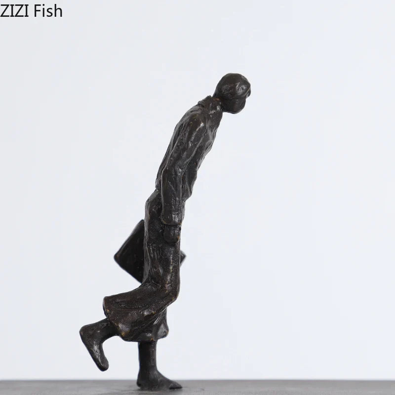 Minimalist Metal Figurines – Abstract Reflection Sculptures for Home Decor