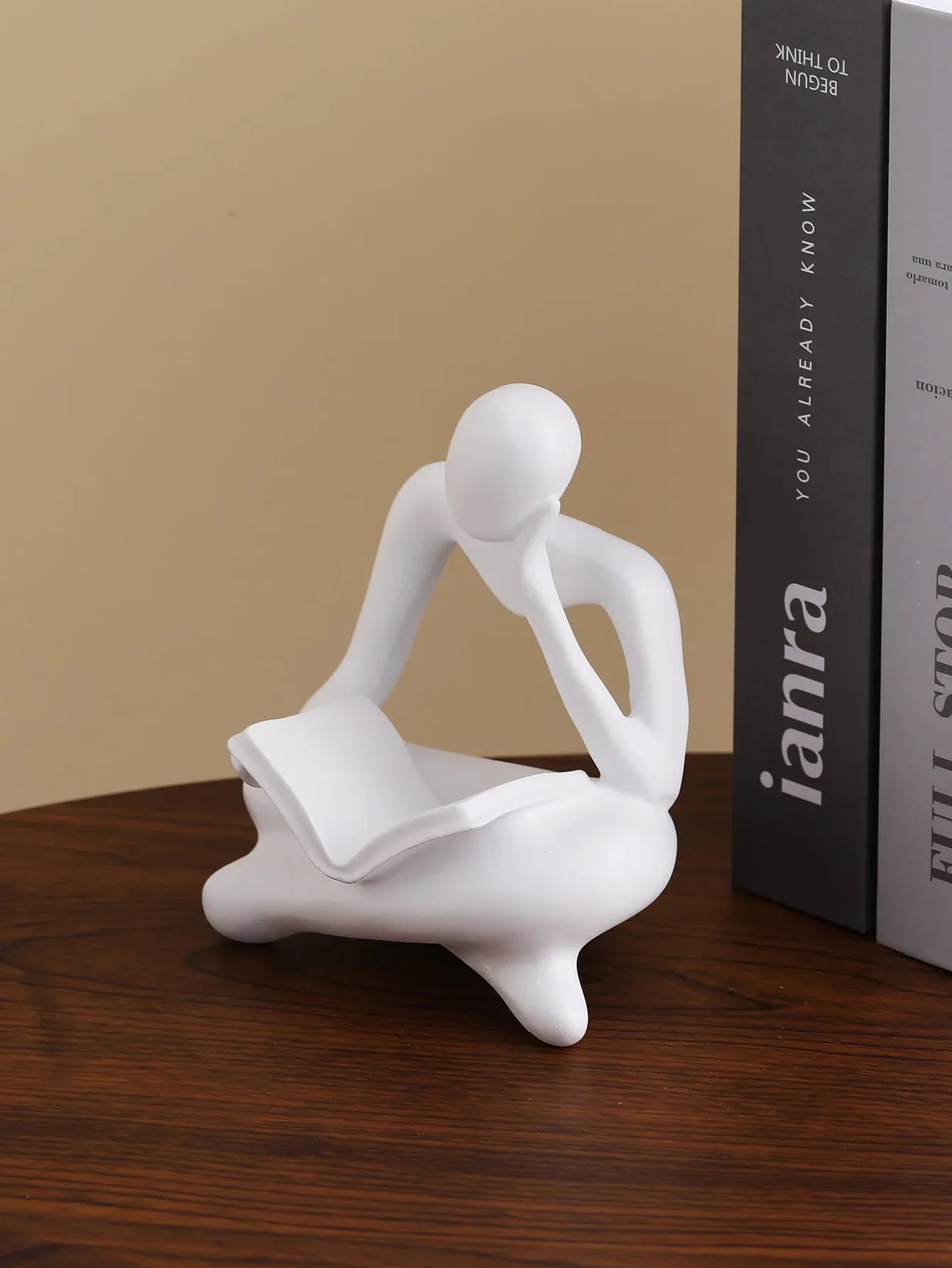 Modern Abstract Bookend – Creative Decor for Bookshelves & Cabinets